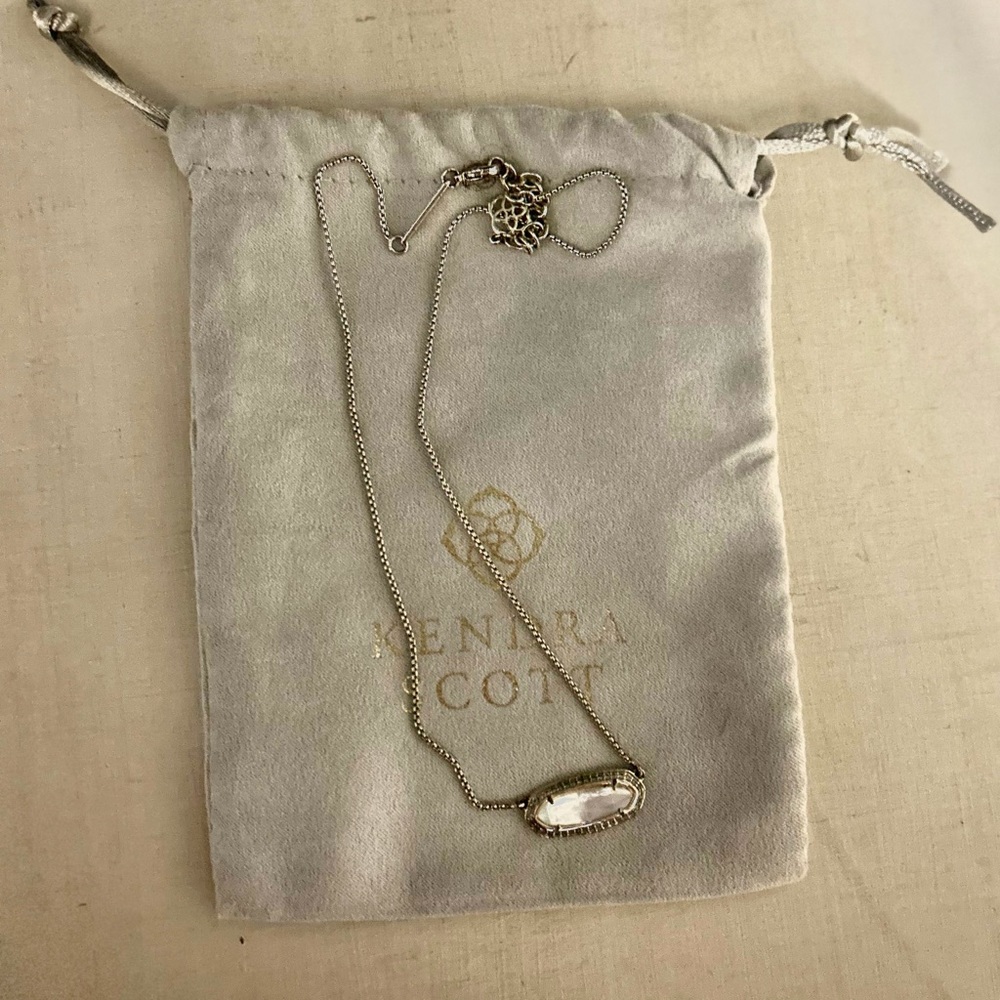 Kendra Scott Necklace